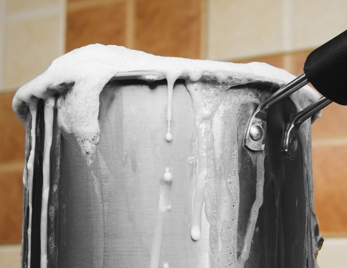 Wie Bekommt Man Angebrannte Milch Aus Dem Topf Wie Bekommt Man Angebrannte Milch Aus Dem Topf