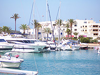 Hafen von La Savina